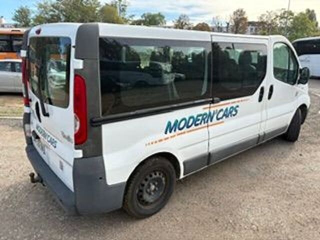Renault TRAFIC - Микроавтобус, Пассажирский фургон: фото 4 Renault TRAFIC - Микроавтобус, Пассажирский фургон: фото 4