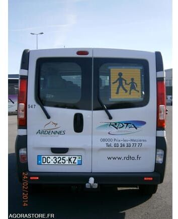 Renault TRAFIC - Микроавтобус, Пассажирский фургон: фото 2 Renault TRAFIC - Микроавтобус, Пассажирский фургон: фото 2