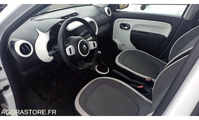 Хэтчбек Renault TWINGO: фото 12 Хэтчбек Renault TWINGO: фото 12