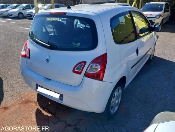 Хэтчбек Renault TWINGO: фото 10 Хэтчбек Renault TWINGO: фото 10