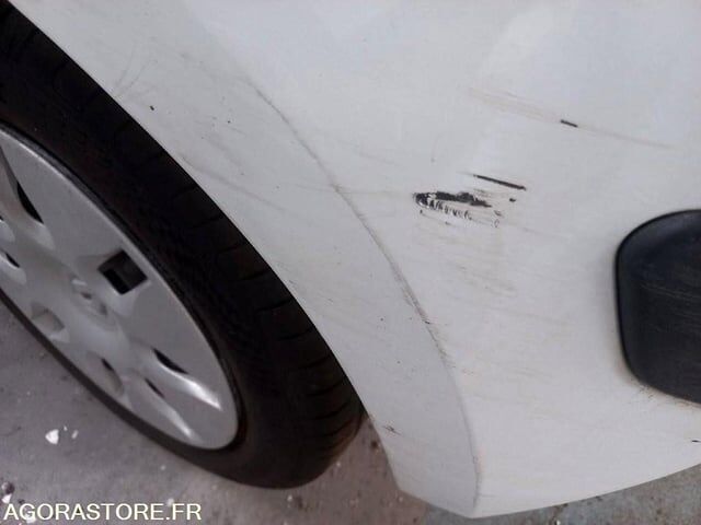 Хэтчбек Renault TWINGO: фото 15