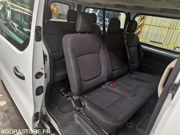 Renault Trafic - Микроавтобус, Пассажирский фургон: фото 5 Renault Trafic - Микроавтобус, Пассажирский фургон: фото 5