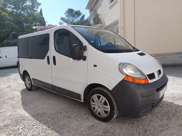 Renault Trafic - Микроавтобус, Пассажирский фургон: фото 3 Renault Trafic - Микроавтобус, Пассажирский фургон: фото 3