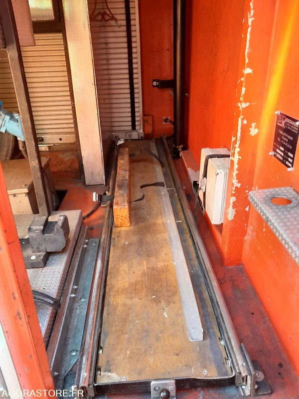 Renault VASP - 1997 - 118447kms - DM534GC - Пожарная машина: фото 5 Renault VASP - 1997 - 118447kms - DM534GC - Пожарная машина: фото 5