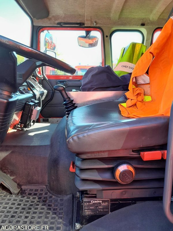 Renault VASP - 2001 - 69815kms - 9178RS58 - Пожарная машина: фото 4 Renault VASP - 2001 - 69815kms - 9178RS58 - Пожарная машина: фото 4