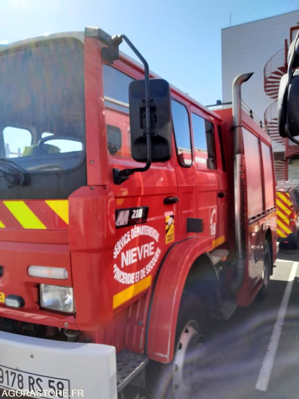 Renault VASP - 2001 - 69815kms - 9178RS58 - Пожарная машина: фото 3 Renault VASP - 2001 - 69815kms - 9178RS58 - Пожарная машина: фото 3