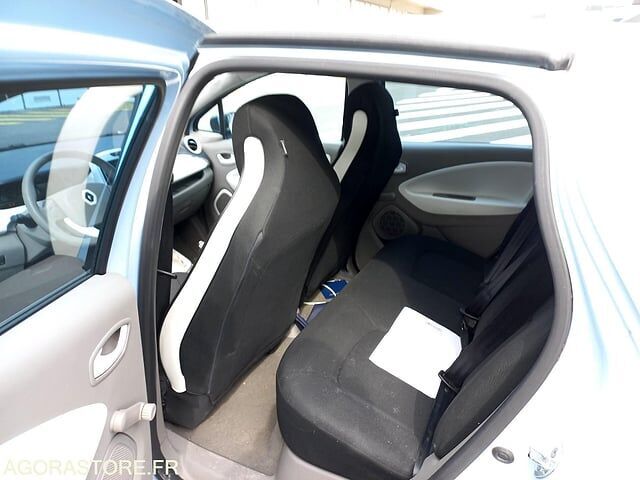 Renault ZOE - Хэтчбек: фото 2 Renault ZOE - Хэтчбек: фото 2