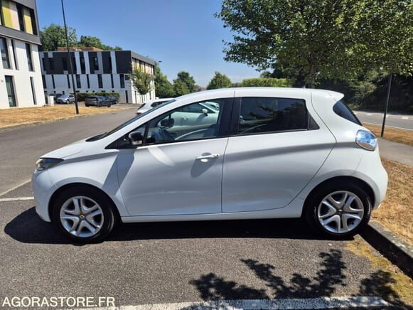 Хэтчбек Renault ZOE: фото 6 Хэтчбек Renault ZOE: фото 6