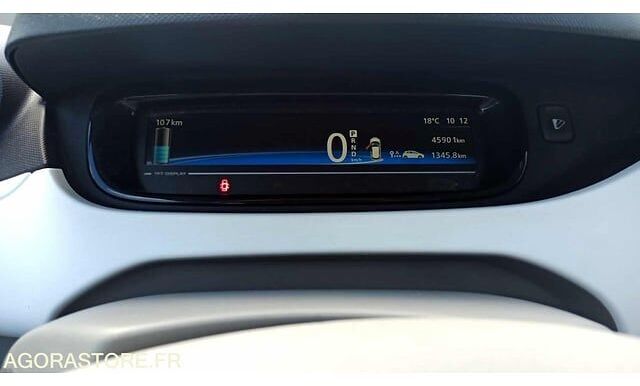 Renault ZOE - Хэтчбек: фото 2 Renault ZOE - Хэтчбек: фото 2