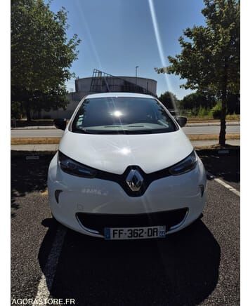 Renault ZOE - Хэтчбек: фото 1 Renault ZOE - Хэтчбек: фото 1