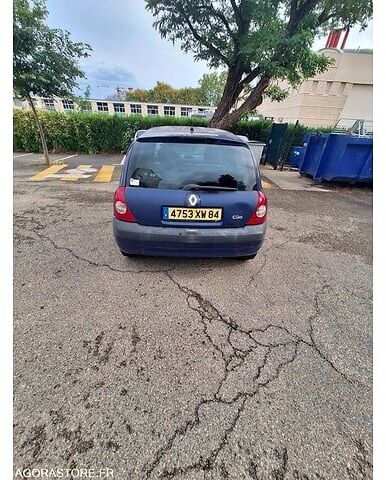 Renault clio2 - Хэтчбек: фото 4 Renault clio2 - Хэтчбек: фото 4