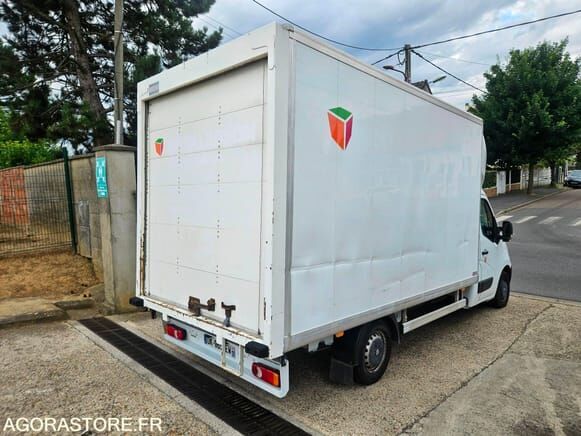 Renault master - Грузовик с закрытым кузовом: фото 2 Renault master - Грузовик с закрытым кузовом: фото 2