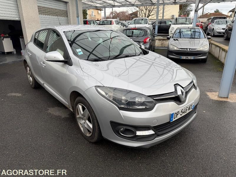 Renault megane 3 1,5dci 110ch - Легковой автомобиль: фото 2 Renault megane 3 1,5dci 110ch - Легковой автомобиль: фото 2
