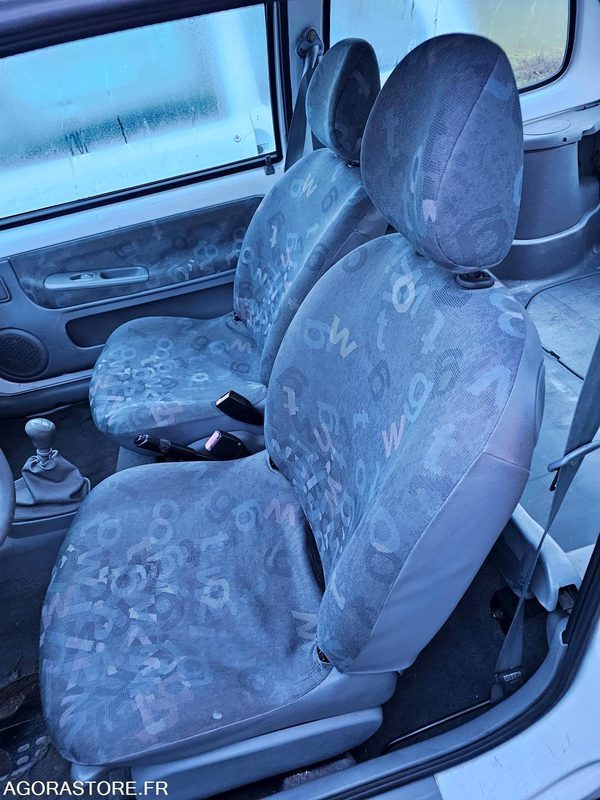 Renault twingo - 2005 - 50309KM - 31DYZ95 - Легковой автомобиль: фото 5 Renault twingo - 2005 - 50309KM - 31DYZ95 - Легковой автомобиль: фото 5