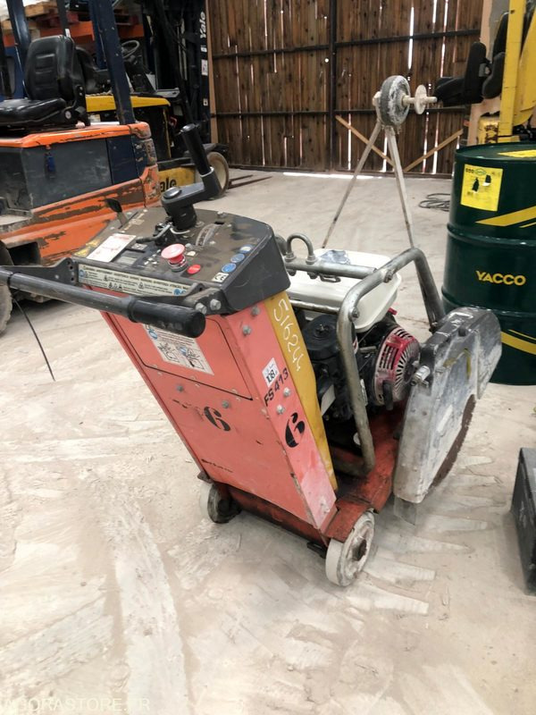 SCIE A SOL HUSQVARNA FS413 - 500 mm - Строительное оборудование: фото 4 SCIE A SOL HUSQVARNA FS413 - 500 mm - Строительное оборудование: фото 4