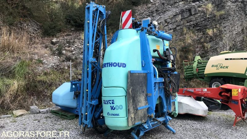PULVERISATEUR BERTHOUD - ELYTE 1600 EC TRONIC (30 mètres) - Сельскохозяйственная техника: фото 3 PULVERISATEUR BERTHOUD - ELYTE 1600 EC TRONIC (30 mètres) - Сельскохозяйственная техника: фото 3