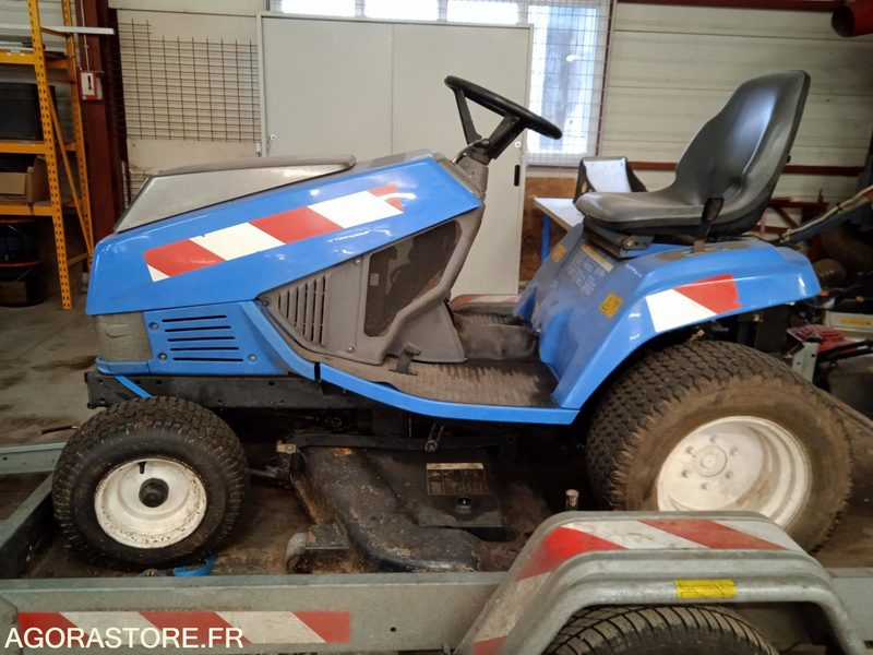 Tondeuse autoportée ISEKI - Газонокосилка: фото 5 Tondeuse autoportée ISEKI - Газонокосилка: фото 5