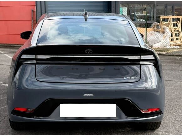 Toyota PRIUS - Хэтчбек: фото 3 Toyota PRIUS - Хэтчбек: фото 3
