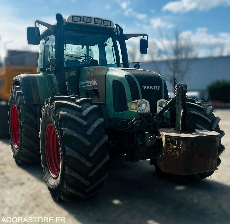 Tracteur Fendt Favorit 926 Vario - 9437 heures - 2003 - Трактор: фото 1 Tracteur Fendt Favorit 926 Vario - 9437 heures - 2003 - Трактор: фото 1