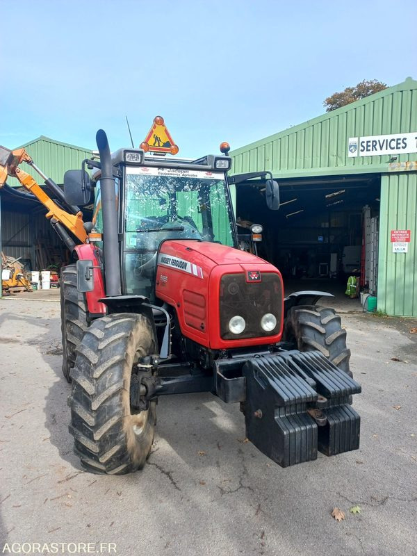 Tracteur Massey Fergusson avec épareuse SMA - Трактор: фото 2 Tracteur Massey Fergusson avec épareuse SMA - Трактор: фото 2