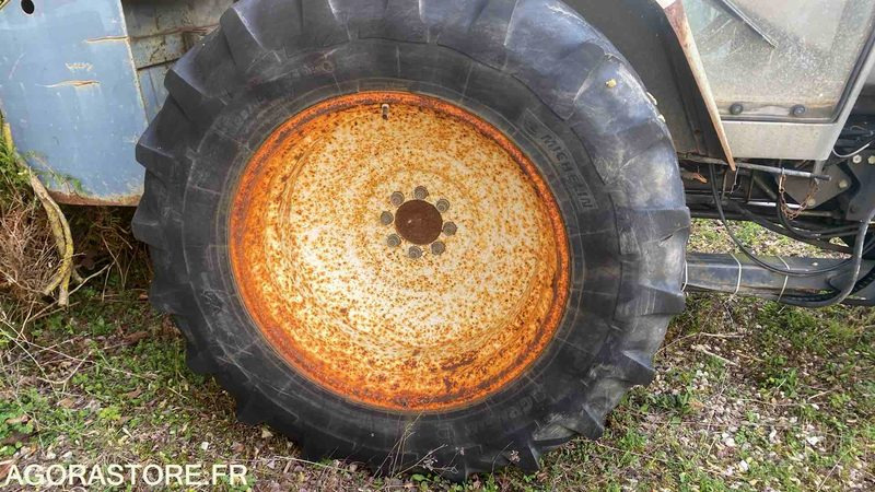 Tracteur RENAULT - 2000 - 6522TY28 - Трактор: фото 4 Tracteur RENAULT - 2000 - 6522TY28 - Трактор: фото 4