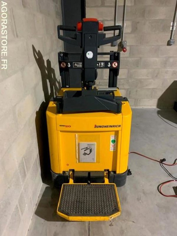 Transpalette électrique sur batteries déchargées. JUNGHEINRICH - Тележка: фото 4 Transpalette électrique sur batteries déchargées. JUNGHEINRICH - Тележка: фото 4