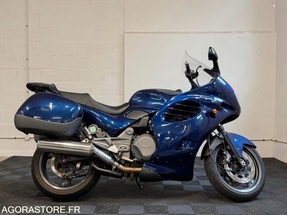 Triumph TROP 900 - Мотоцикл: фото 3 Triumph TROP 900 - Мотоцикл: фото 3