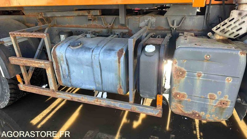 RENAULT KERAX - 2007 - 153402 KM - BE105DF - Тягач: фото 4 RENAULT KERAX - 2007 - 153402 KM - BE105DF - Тягач: фото 4