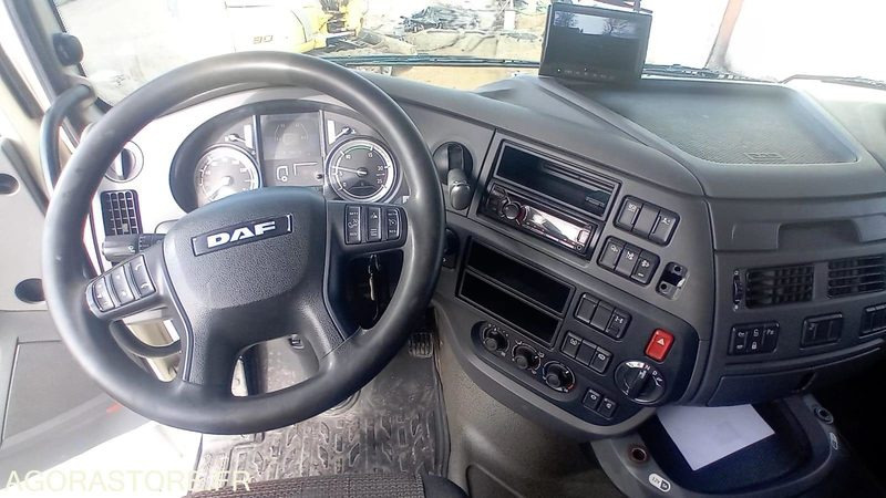 TRACTEUR DAF XF 460 - 2016 - 652 781km - pneus neufs - Тягач: фото 4 TRACTEUR DAF XF 460 - 2016 - 652 781km - pneus neufs - Тягач: фото 4