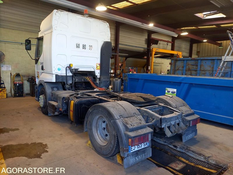 TRR RENAULT 19T - EJ153SA - Тягач: фото 4 TRR RENAULT 19T - EJ153SA - Тягач: фото 4
