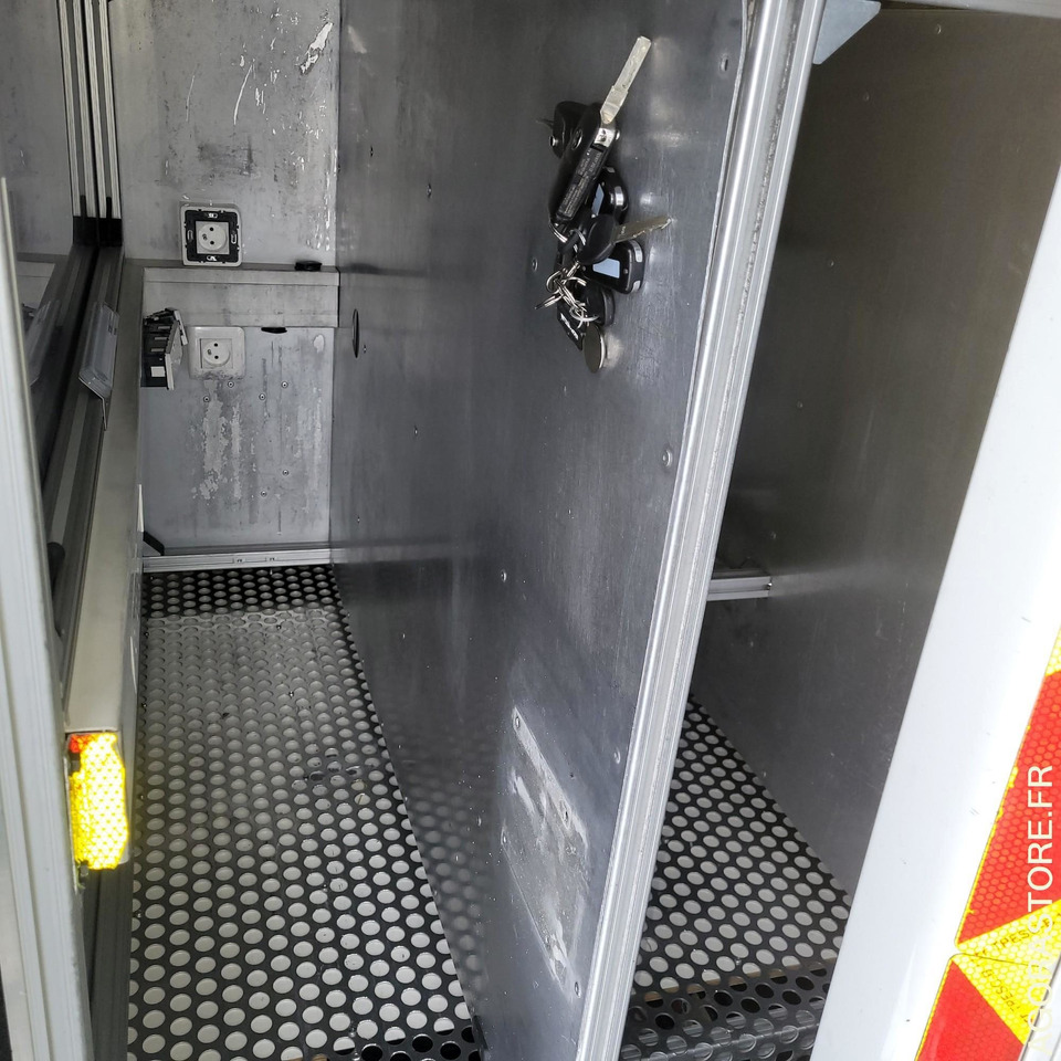 VOLKSWAGEN AMAROCK - 252 760km - Пикап: фото 4 VOLKSWAGEN AMAROCK - 252 760km - Пикап: фото 4