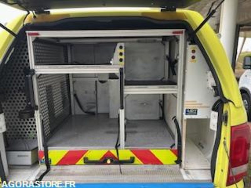 VOLKSWAGEN AMAROK 2013 192000 kms samu - Пикап: фото 4 VOLKSWAGEN AMAROK 2013 192000 kms samu - Пикап: фото 4