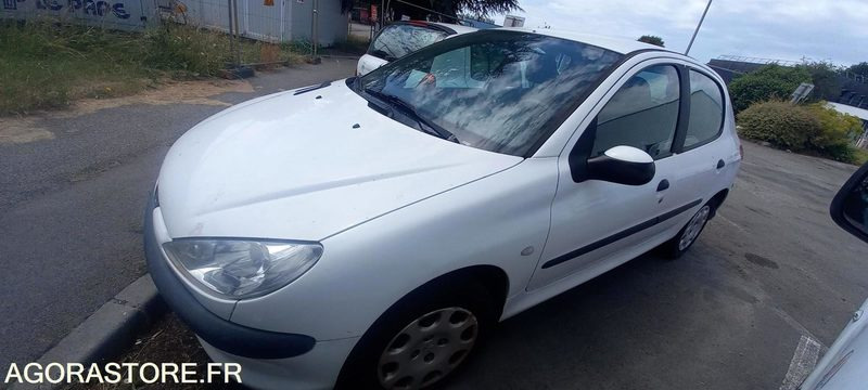 VQ- V11o Peugeot 206 - Легковой автомобиль: фото 2 VQ- V11o Peugeot 206 - Легковой автомобиль: фото 2
