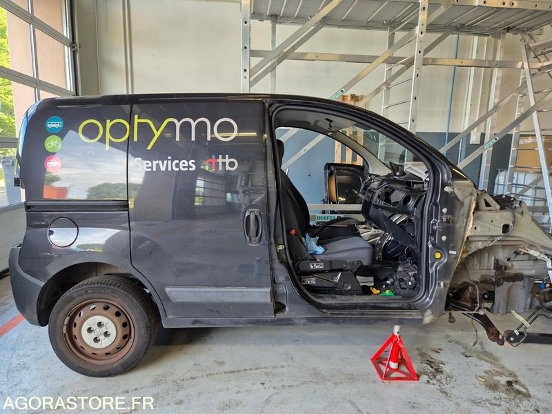 Véhicule Peugeot Bipper - Легковой фургон: фото 3 Véhicule Peugeot Bipper - Легковой фургон: фото 3
