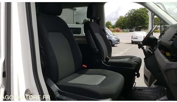 Volkswagen CRAFTER - Микроавтобус, Пассажирский фургон: фото 2 Volkswagen CRAFTER - Микроавтобус, Пассажирский фургон: фото 2