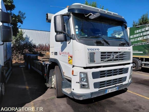 Volvo FM - Крюковой мультилифт: фото 1 Volvo FM - Крюковой мультилифт: фото 1