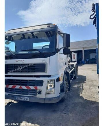 Volvo FM - Крюковой мультилифт: фото 1 Volvo FM - Крюковой мультилифт: фото 1