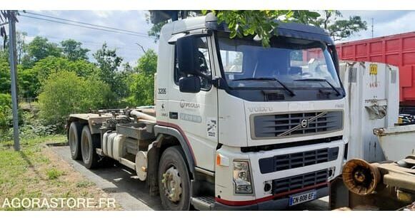 Volvo FM12 - Крюковой мультилифт: фото 1 Volvo FM12 - Крюковой мультилифт: фото 1
