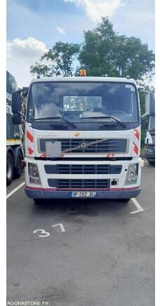 Volvo FM12 - Крюковой мультилифт: фото 1 Volvo FM12 - Крюковой мультилифт: фото 1