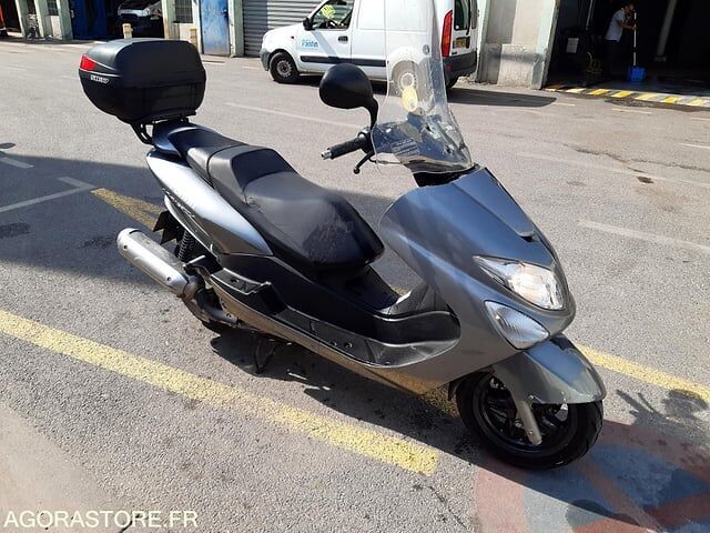 Yamaha YP125 - Мотоцикл: фото 2 Yamaha YP125 - Мотоцикл: фото 2