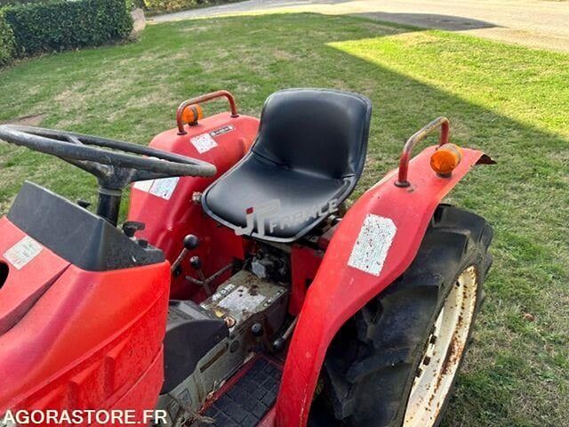Yanmar YM1610 - Минитрактор: фото 3 Yanmar YM1610 - Минитрактор: фото 3