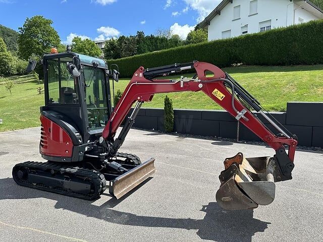 Yanmar Yanmar VIO 27-6 - Мини-экскаватор: фото 1 Yanmar Yanmar VIO 27-6 - Мини-экскаватор: фото 1