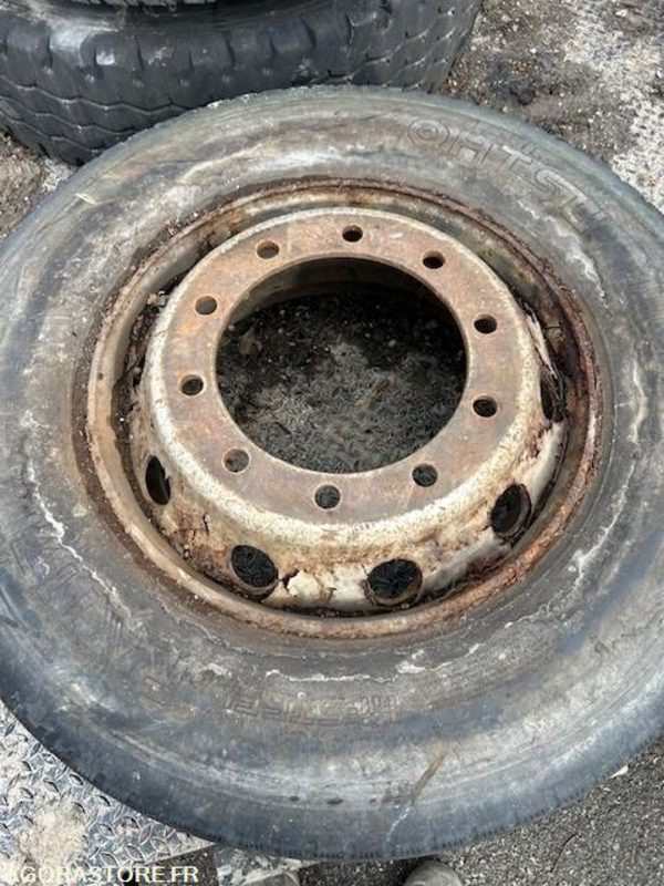 LOT DE 5 ROUES COMPLETE POUR CAMION - Запчасти для Строительной техники: фото 1 LOT DE 5 ROUES COMPLETE POUR CAMION - Запчасти для Строительной техники: фото 1