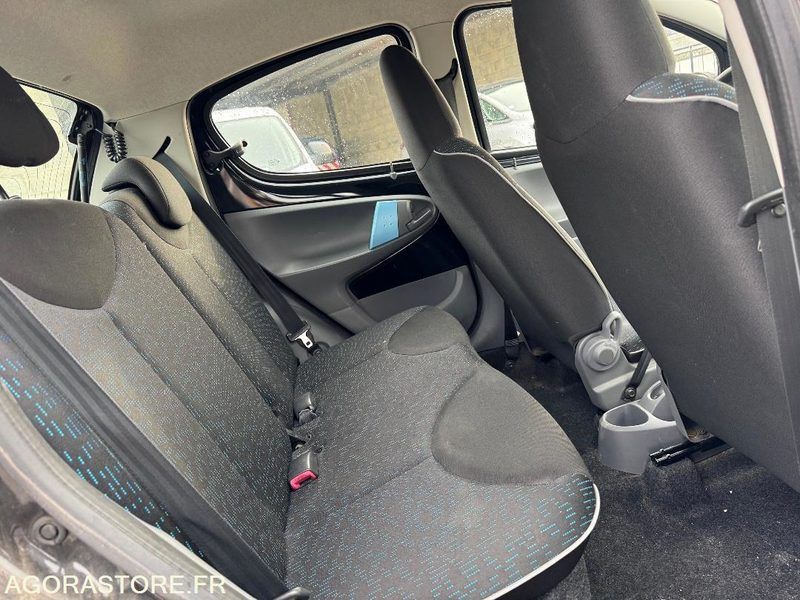 Peugeot 107 - Легковой автомобиль: фото 5 Peugeot 107 - Легковой автомобиль: фото 5