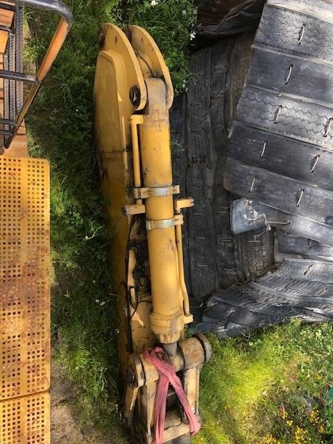 Гусеничный экскаватор CAT 385 B: фото 11