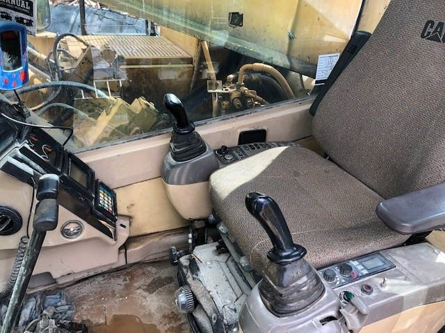 Гусеничный экскаватор CAT 385 B: фото 13