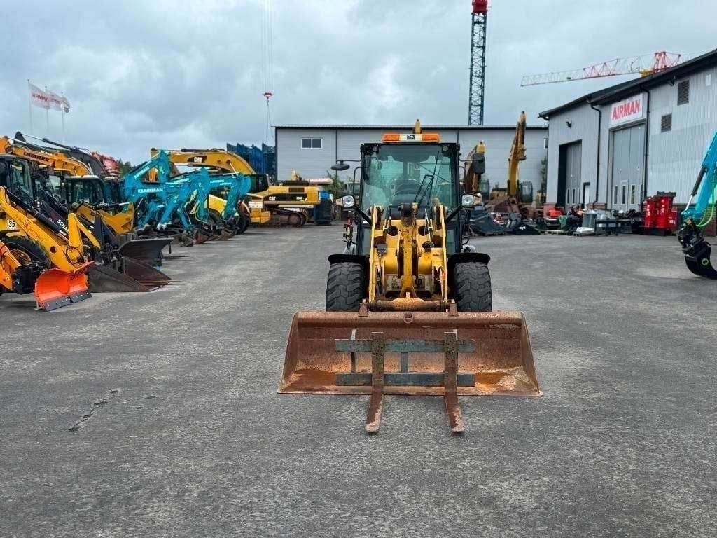 CAT 906 H 2 - Колёсный погрузчик: фото 3 CAT 906 H 2 - Колёсный погрузчик: фото 3