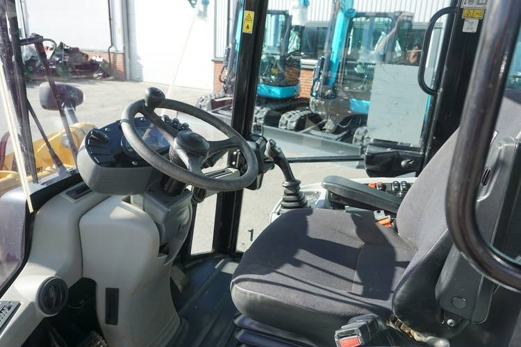 CAT 906M *Uthyres* - Колёсный погрузчик: фото 3 CAT 906M *Uthyres* - Колёсный погрузчик: фото 3