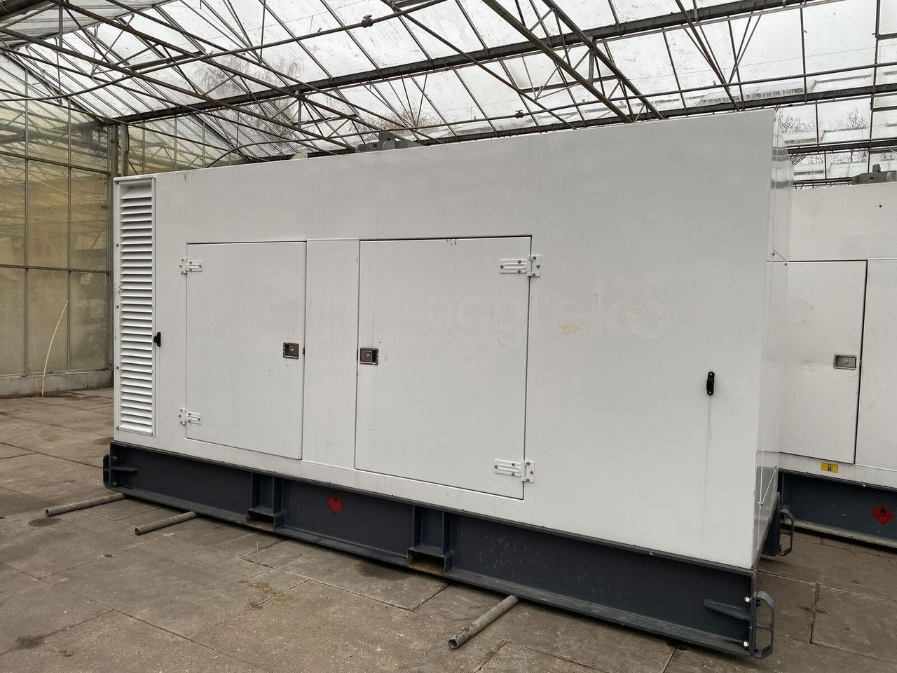 Diversen 300 KVA Aggreko 300 KVA - Электрогенератор: фото 1 Diversen 300 KVA Aggreko 300 KVA - Электрогенератор: фото 1