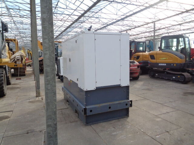 Diversen 60 KVA Aggreko 60 KVA - Электрогенератор: фото 4 Diversen 60 KVA Aggreko 60 KVA - Электрогенератор: фото 4